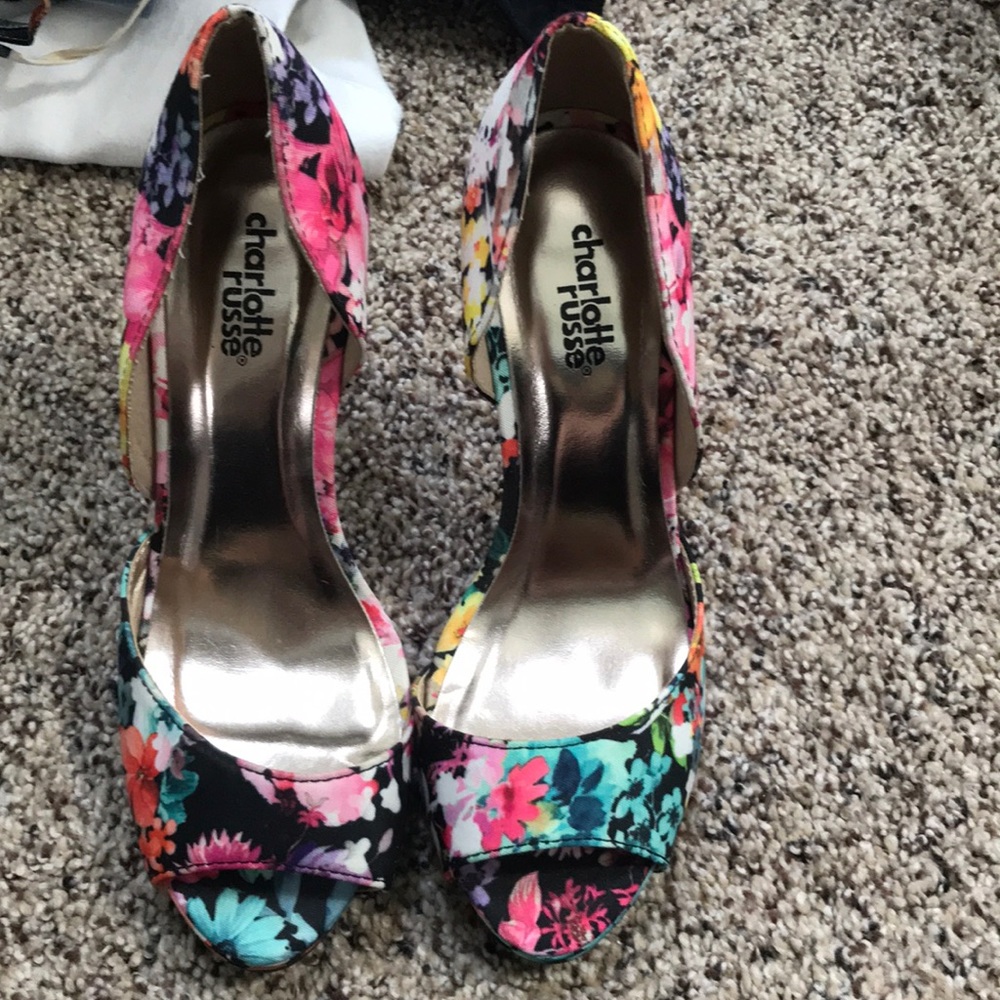 Charlotte russe floral heals